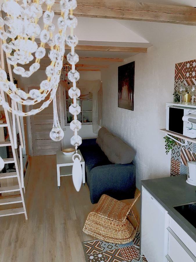 Dp Art 14 Old Town Self Check In Apartment Kaunas Exterior foto