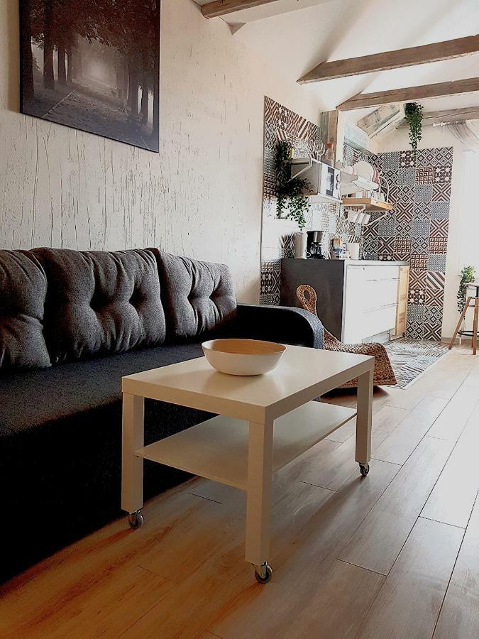 Dp Art 14 Old Town Self Check In Apartment Kaunas Exterior foto